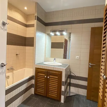 T3 De 140m2 Pour 7 Pers- Extra Centre Ajaccio - A 5 Min A Pied Des Plages - Classe 5 Etoiles - Casa Di Artisti Apartment